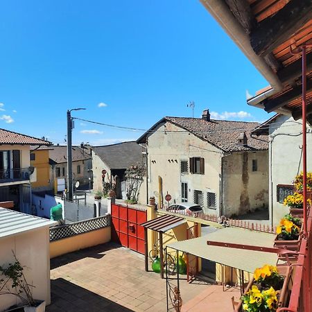 B&B La Casa Gialla Di Luca Mazzè Dış mekan fotoğraf
