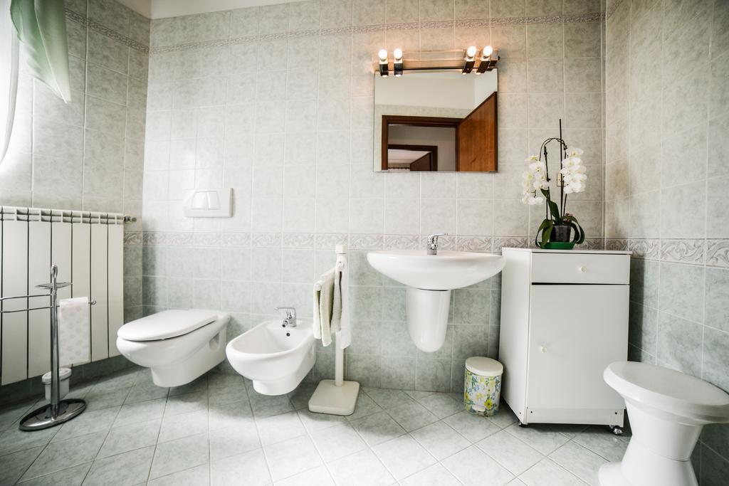 B&B La Casa Gialla Di Luca Mazzè Dış mekan fotoğraf